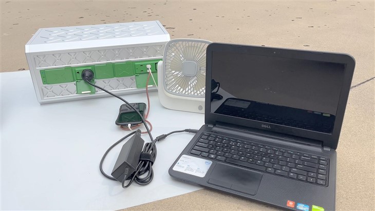 Sab nraum zoov Waterproof Portable Fais Fab System